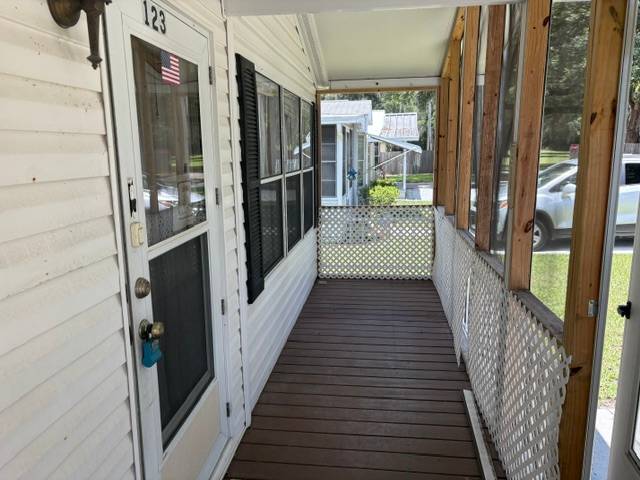 16731 Us Hwy 301 N, #123 a Dade City, FL Mobile or Manufactured Home for Sale