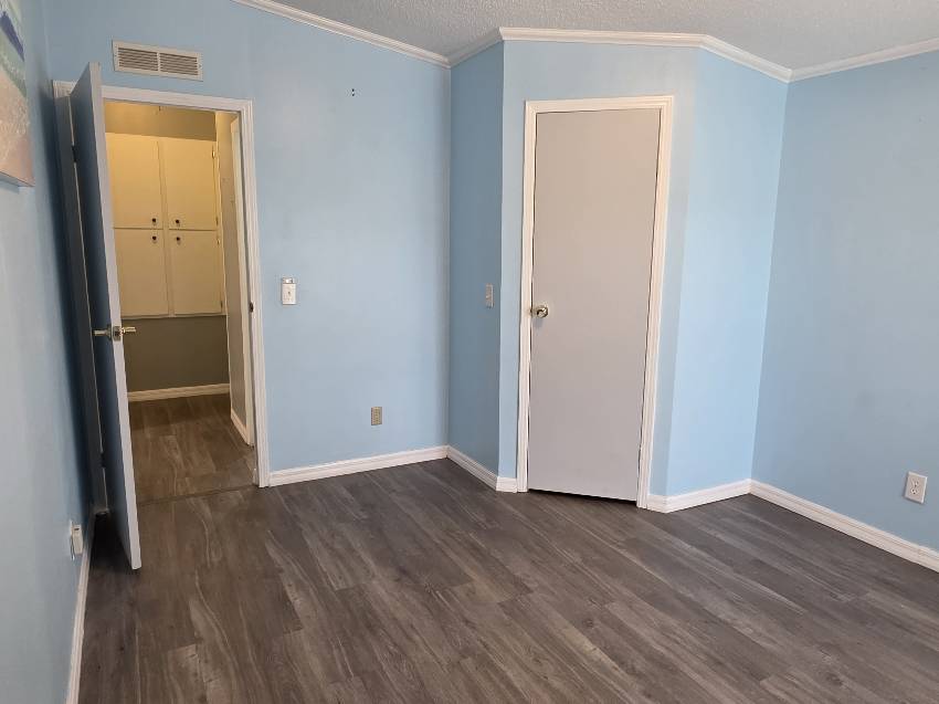 11601 Pierview Rd a Dade City, FL Mobile or Manufactured Home for Sale