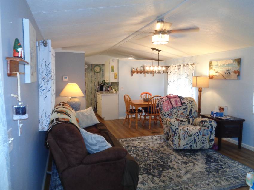 3731 Old Tampa Hwy #18 a Lakeland, FL Mobile or Manufactured Home for Sale