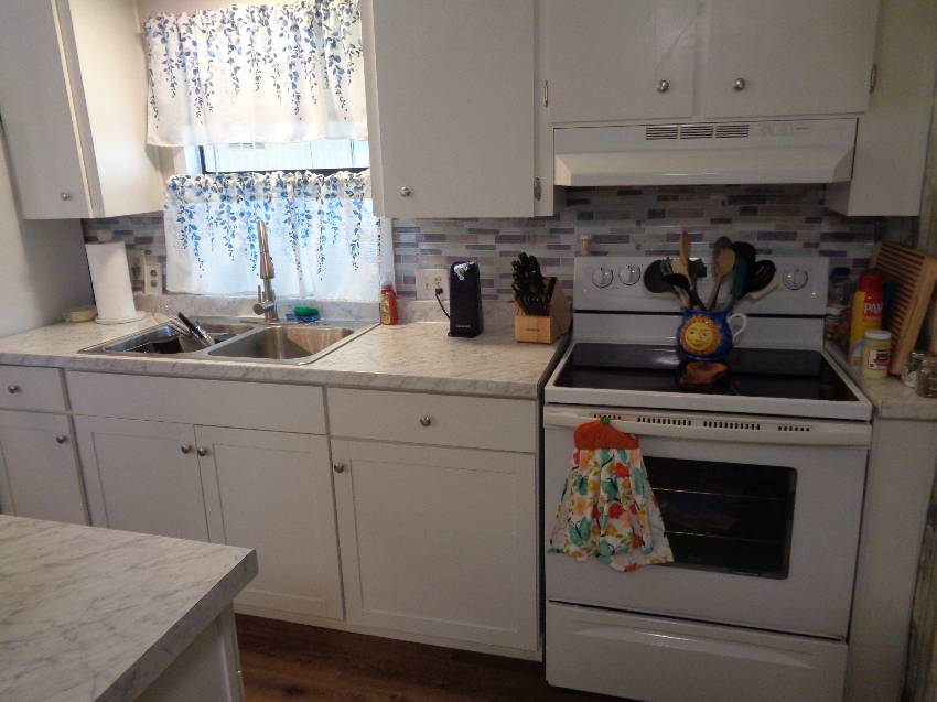 3731 Old Tampa Hwy #18 a Lakeland, FL Mobile or Manufactured Home for Sale