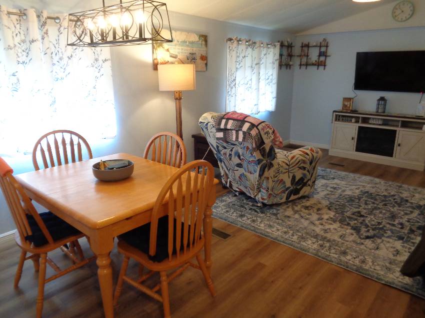3731 Old Tampa Hwy #18 a Lakeland, FL Mobile or Manufactured Home for Sale
