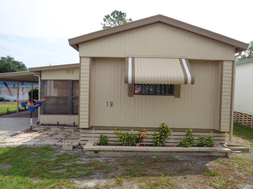3731 Old Tampa Hwy #18 a Lakeland, FL Mobile or Manufactured Home for Sale