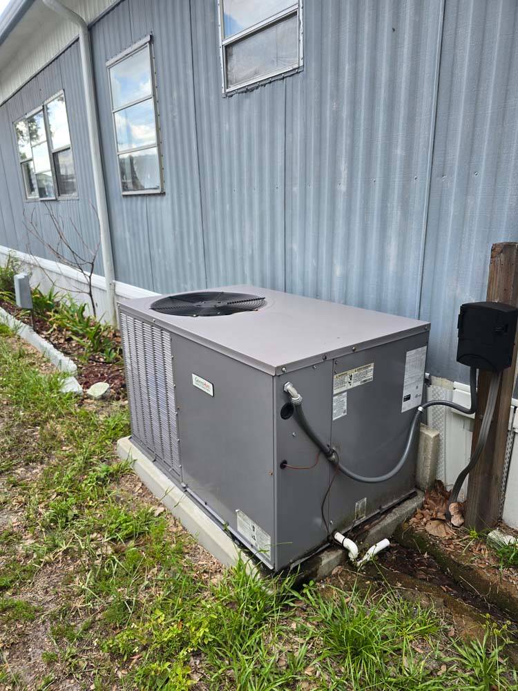 238 Inman Drive a Lakeland, FL Mobile or Manufactured Home for Sale