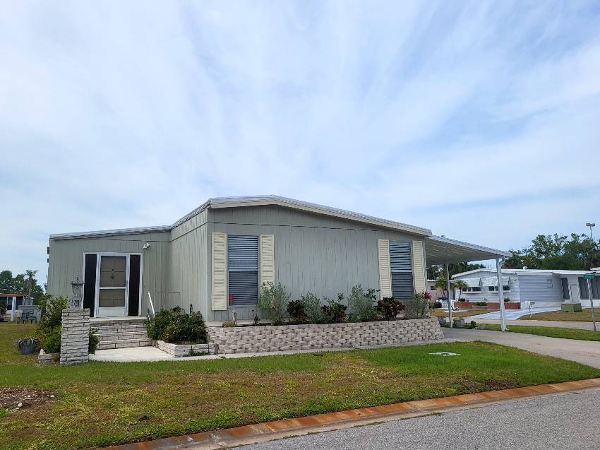 2110 Fremont Dr a Sarasota, FL Mobile or Manufactured Home for Sale