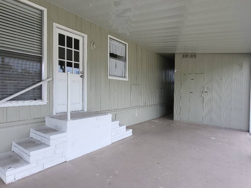 2110 Fremont Dr a Sarasota, FL Mobile or Manufactured Home for Sale