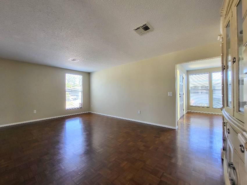 2110 Fremont Dr a Sarasota, FL Mobile or Manufactured Home for Sale