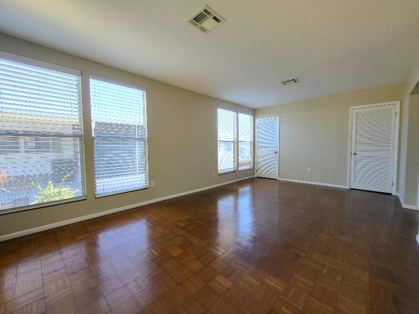 2110 Fremont Dr a Sarasota, FL Mobile or Manufactured Home for Sale