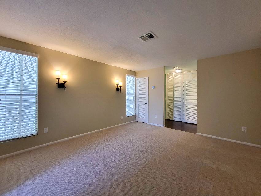 2110 Fremont Dr a Sarasota, FL Mobile or Manufactured Home for Sale