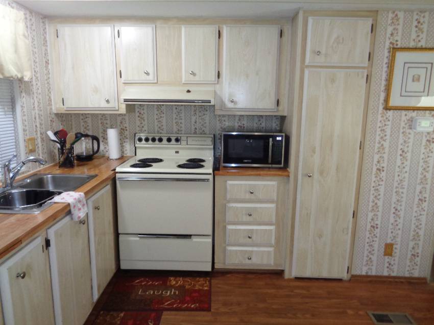 3731 Old Tampa Hwy Lot #16 a Lakeland, FL Mobile or Manufactured Home for Sale