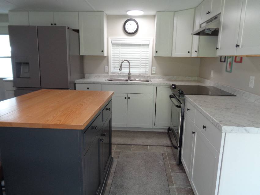3731 Old Tampa Hwy Lot #10 a Lakeland, FL Mobile or Manufactured Home for Sale