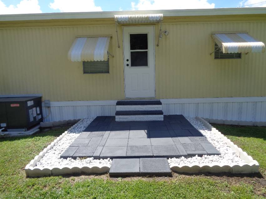 3731 Old Tampa Hwy Lot #10 a Lakeland, FL Mobile or Manufactured Home for Sale
