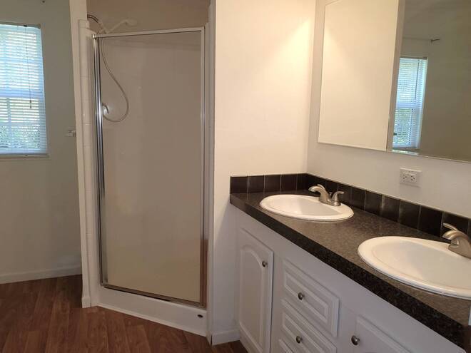 10646 S Sterlingshire Terrace a Homosassa, FL Mobile or Manufactured Home for Sale