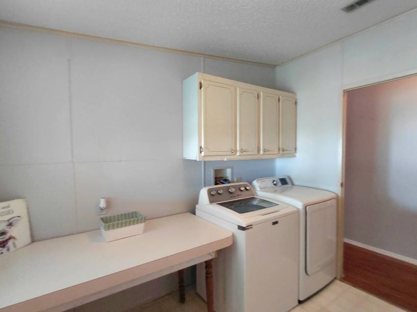 6253 Laramie Loop a Zephyrhills, FL Mobile or Manufactured Home for Sale