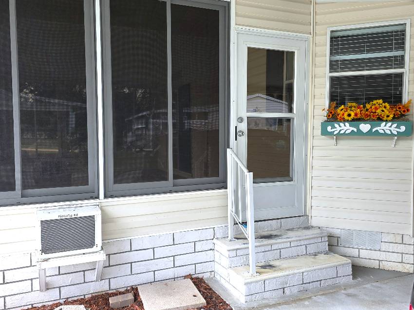 2520 S Pebble Brook Dr a Hudson, FL Mobile or Manufactured Home for Sale
