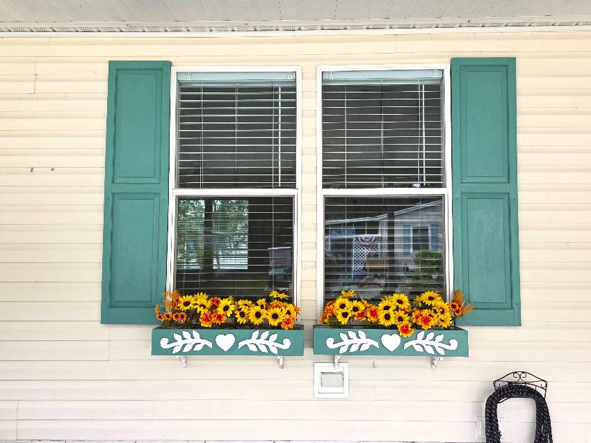 2520 S Pebble Brook Dr a Hudson, FL Mobile or Manufactured Home for Sale