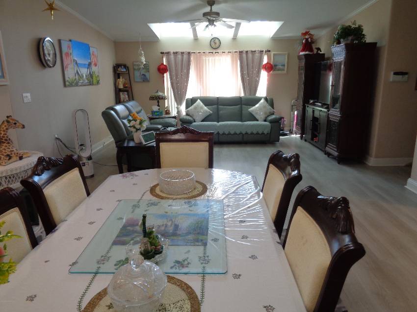 1663 Deverly Dr a Lakeland, FL Mobile or Manufactured Home for Sale