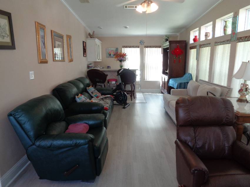 1663 Deverly Dr a Lakeland, FL Mobile or Manufactured Home for Sale