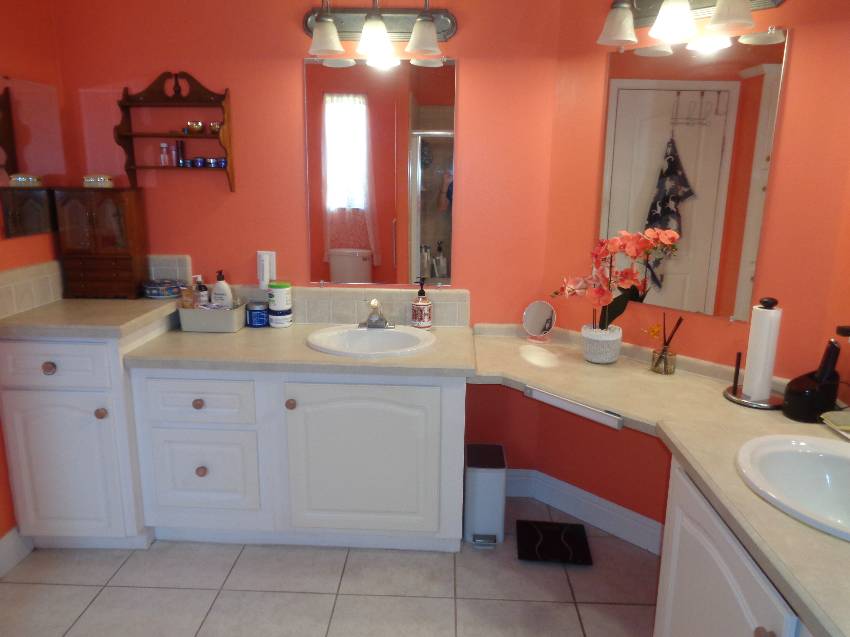 1663 Deverly Dr a Lakeland, FL Mobile or Manufactured Home for Sale