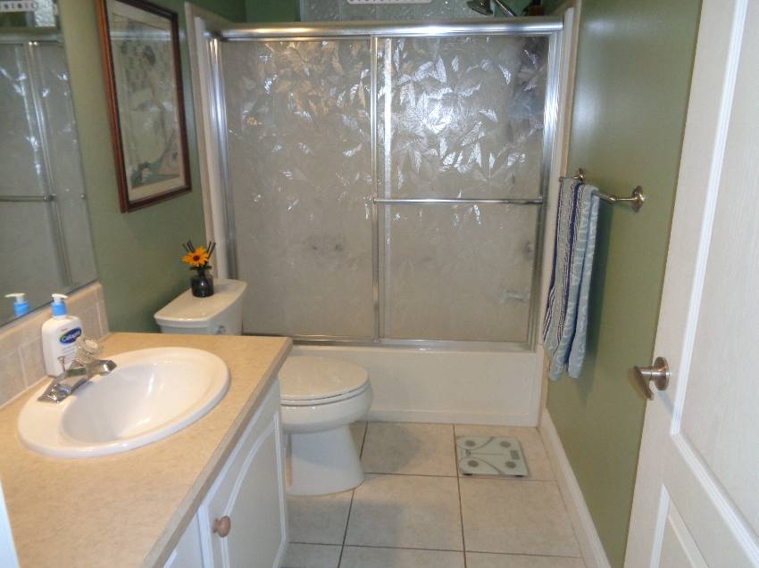 1663 Deverly Dr a Lakeland, FL Mobile or Manufactured Home for Sale