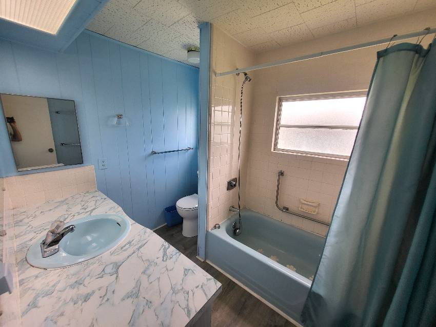 2324 Fremont Dr a Sarasota, FL Mobile or Manufactured Home for Sale