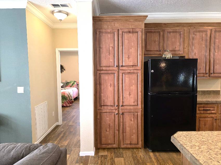 8344 W Charmaine Dr a Homosassa, FL Mobile or Manufactured Home for Sale