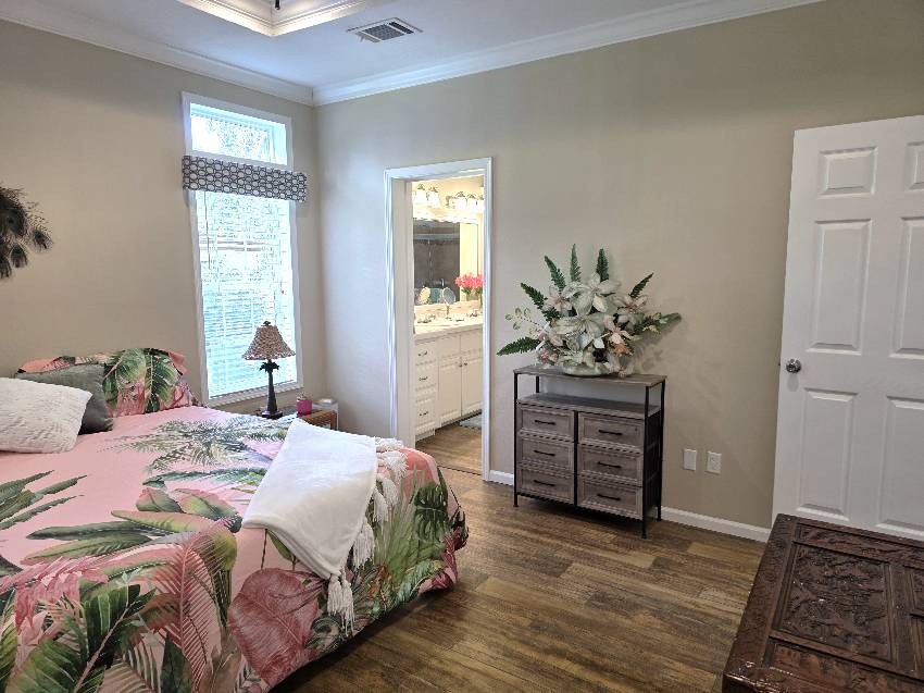 8344 W Charmaine Dr a Homosassa, FL Mobile or Manufactured Home for Sale