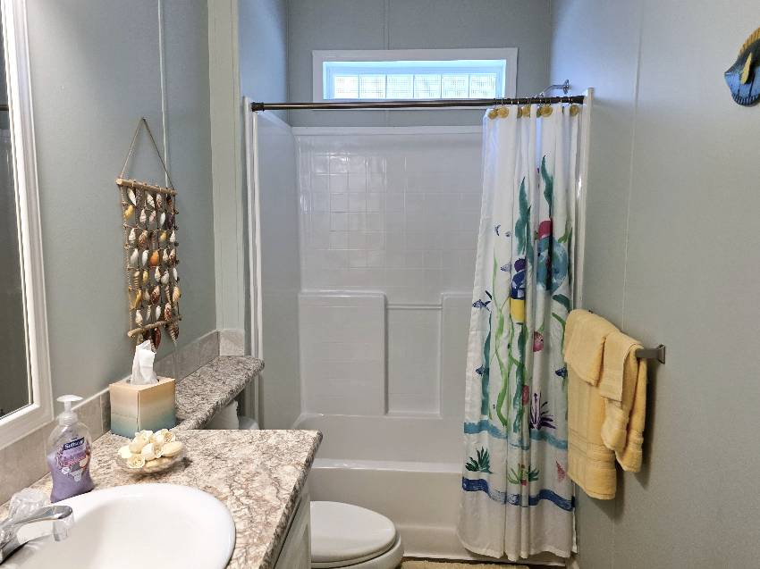 8344 W Charmaine Dr a Homosassa, FL Mobile or Manufactured Home for Sale