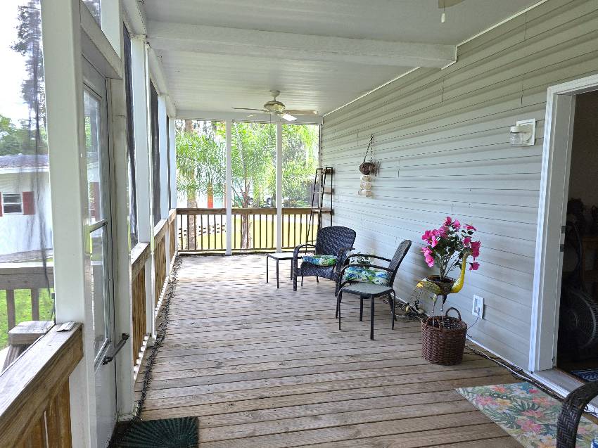8344 W Charmaine Dr a Homosassa, FL Mobile or Manufactured Home for Sale
