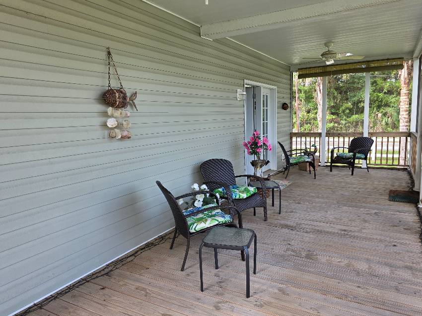 8344 W Charmaine Dr a Homosassa, FL Mobile or Manufactured Home for Sale