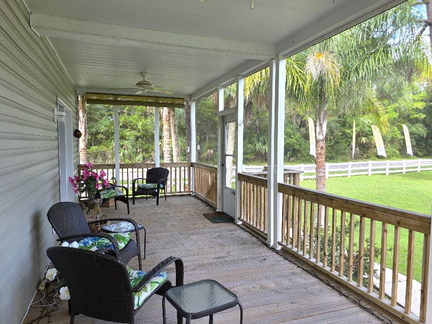 8344 W Charmaine Dr a Homosassa, FL Mobile or Manufactured Home for Sale
