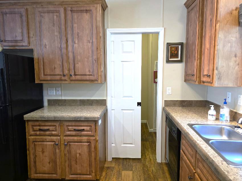 8344 W Charmaine Dr a Homosassa, FL Mobile or Manufactured Home for Sale