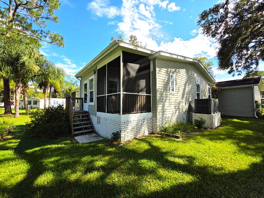 8344 W Charmaine Dr a Homosassa, FL Mobile or Manufactured Home for Sale