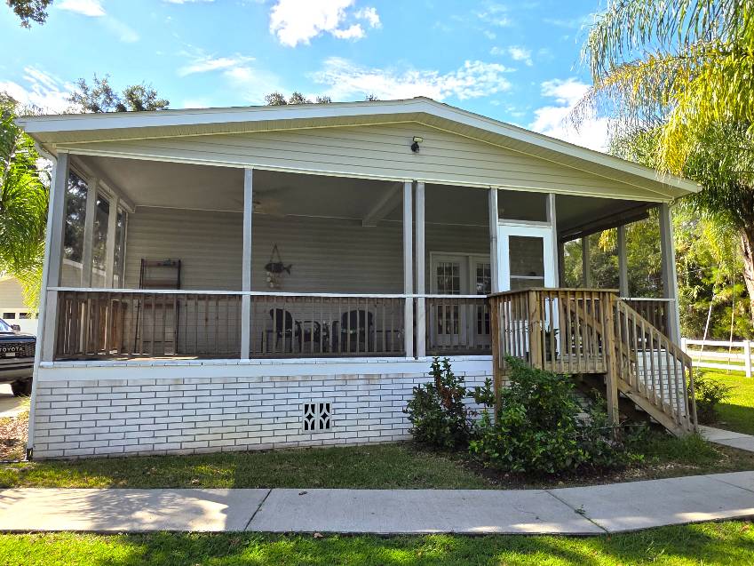 8344 W Charmaine Dr a Homosassa, FL Mobile or Manufactured Home for Sale