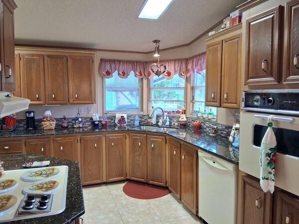 1506 Garrison a Lakeland, FL Mobile or Manufactured Home for Sale