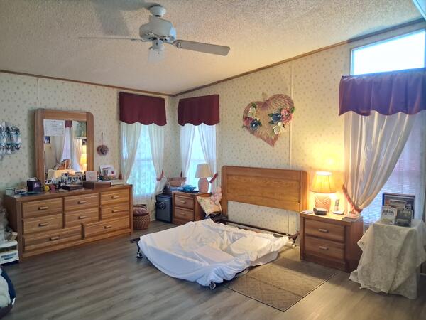 1506 Garrison a Lakeland, FL Mobile or Manufactured Home for Sale