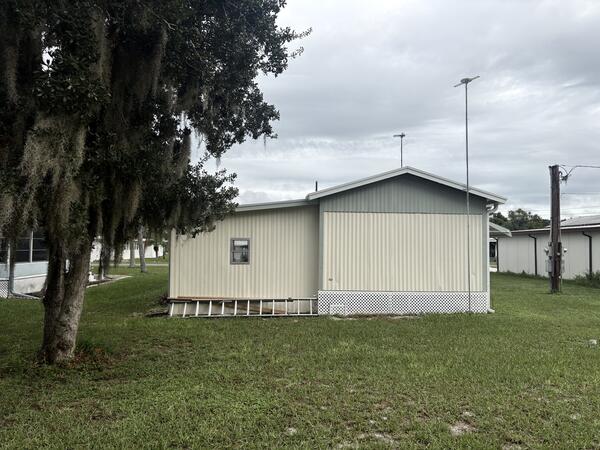 437 Osceola Avenue a Frostproof, FL Mobile or Manufactured Home for Sale