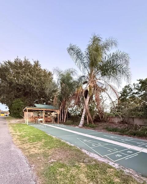 437 Osceola Avenue a Frostproof, FL Mobile or Manufactured Home for Sale