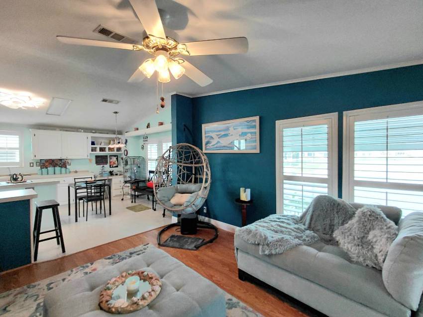 1952 Chris Dr a Tarpon Springs, FL Mobile or Manufactured Home for Sale