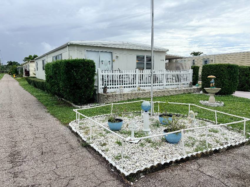 434 Zacapa a Venice, FL Mobile or Manufactured Home for Sale