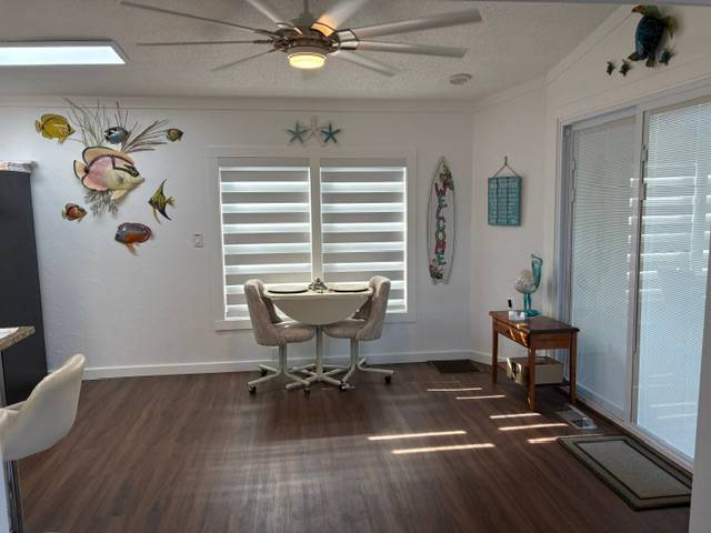 6735 Hammock Dr #111 a Port Richey, FL Mobile or Manufactured Home for Sale
