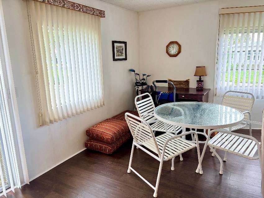 937 Kenoma W:  This Is A Steal Of A Deal On A 2/2 Home In Active 55+ Community.  3 Heated Pools, 3 Clubhouses, Pickleball, Te a Venice, FL Mobile or Manufactured Home for Sale