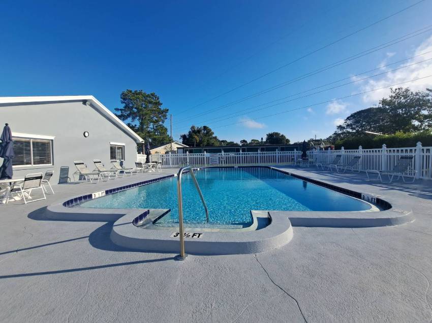 29141 Us Hwy 19 N Lot 49 a Clearwater, FL Mobile or Manufactured Home for Sale