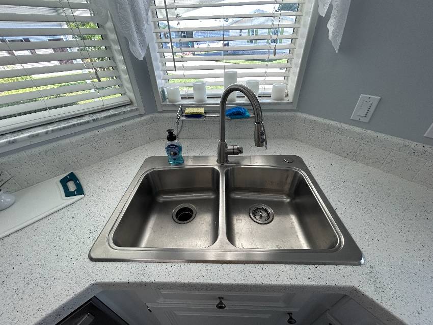 6510 Lacey Ln a Ellenton, FL Mobile or Manufactured Home for Sale