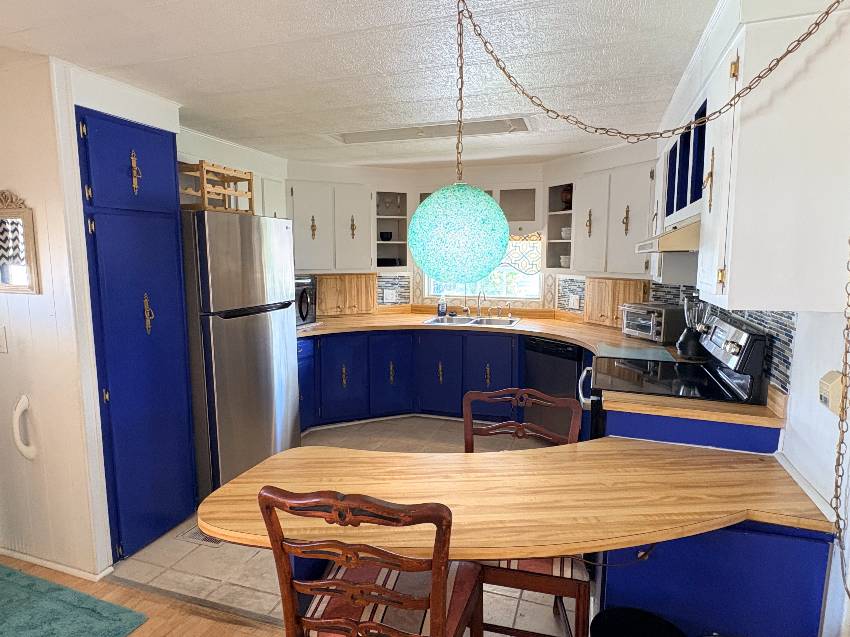 441 Zacapa a Venice, FL Mobile or Manufactured Home for Sale