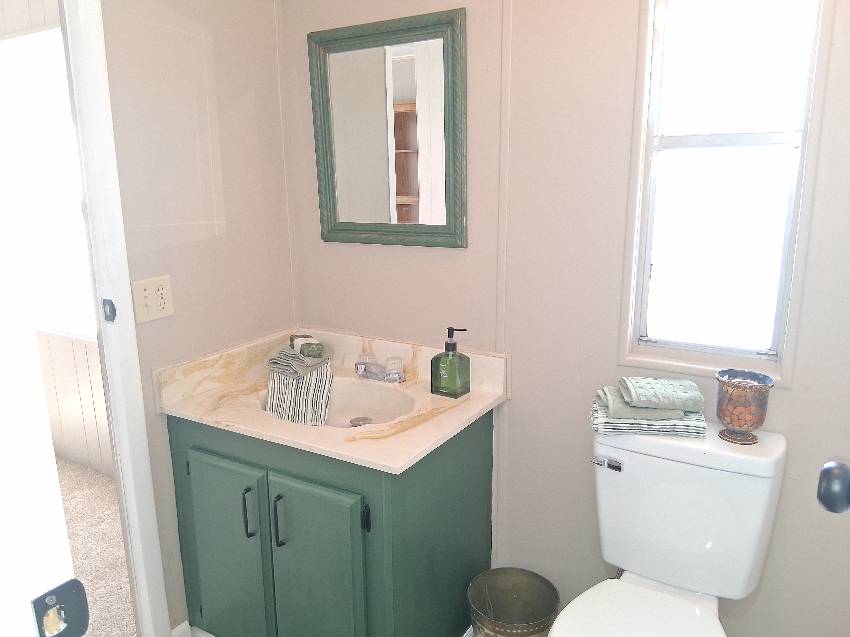 27 Bonisee Circle a Lakeland, FL Mobile or Manufactured Home for Sale