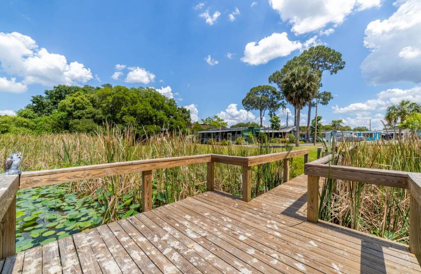 27 Bonisee Circle a Lakeland, FL Mobile or Manufactured Home for Sale