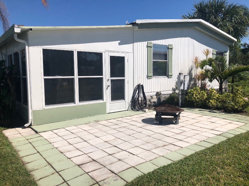 Vero Beach, FL Mobile Home for Sale located at 7300 20th Street Lot 107 Vero Beach, FL 32966