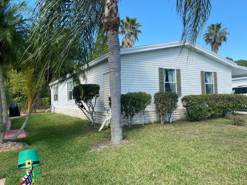 Mobile home for sale in Vero Beach, FL