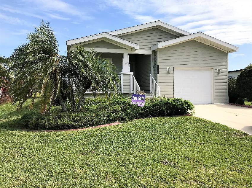 Ellenton, FL Mobile Home for Sale located at 7712 Desoto Dr Ellenton