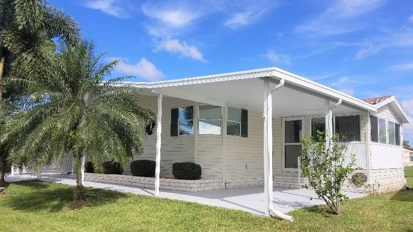 Ellenton, FL Mobile Home for Sale located at 8308 Desoto Dr Ellenton
